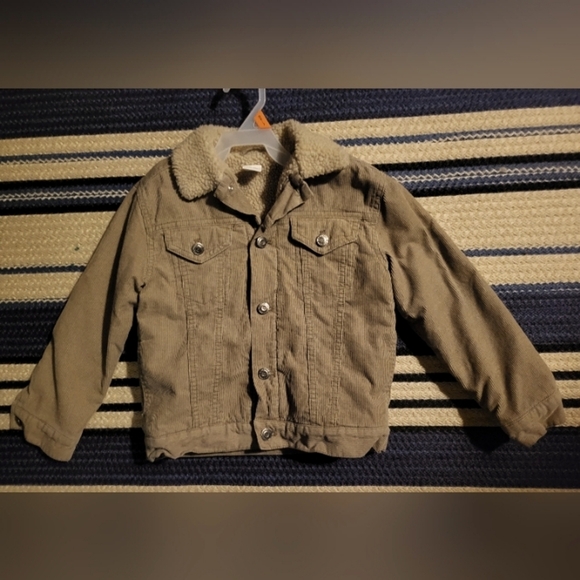 Sale!! NWOT, Boys Tan, Denim coat lined with shepra. size 5/6 ☆☆3 For $30☆☆ - Picture 3 of 4